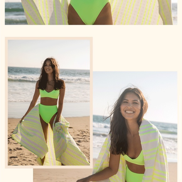 Left On Friday Sunday Top - Limeade - Picture 6 of 7